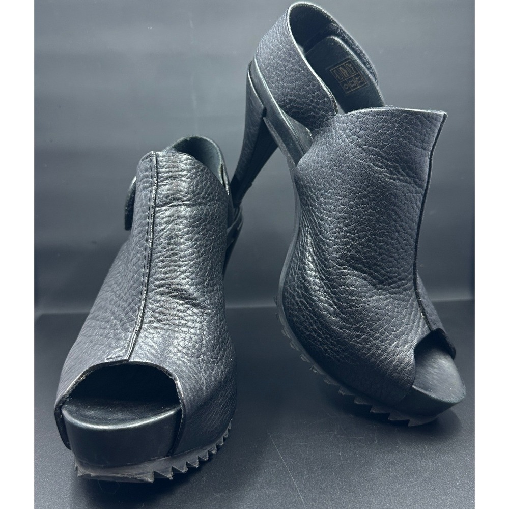 Pedro Garcia Peep Toe Platform Sandals Womens 35 Black Pebbled Leather Spain